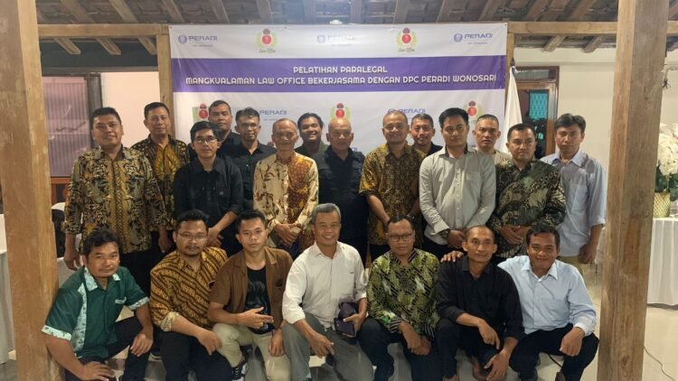 LBH Mangkualaman LAW Office dan DPC Peradi Wonosari Jogjakarta, Mencetak puluhan paralegal Dijateng