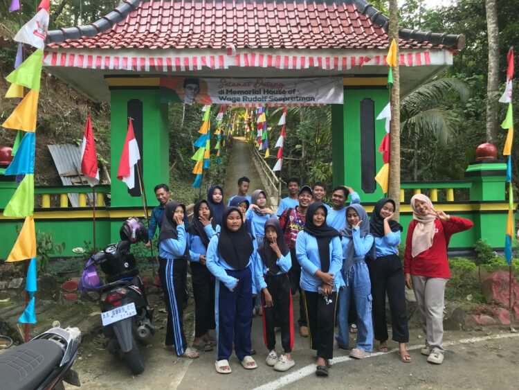Mengenal Sejarah di Memorial House WR Supratman